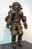 Scaphandre de grande profondeur, par Alphonse et Théodore Carmagnolle, vers 1882 - Musée national de la Marine, Paris, France